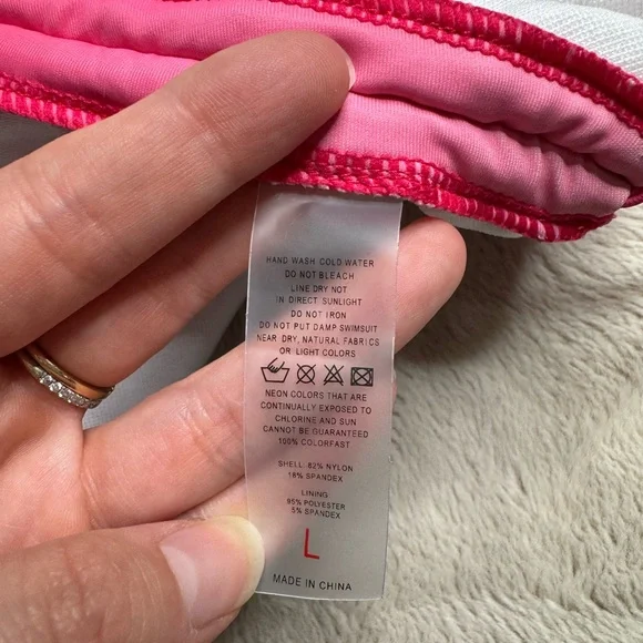 2 for $15// Pink Ombre Woman’s One Piece - Picture 7 of 7